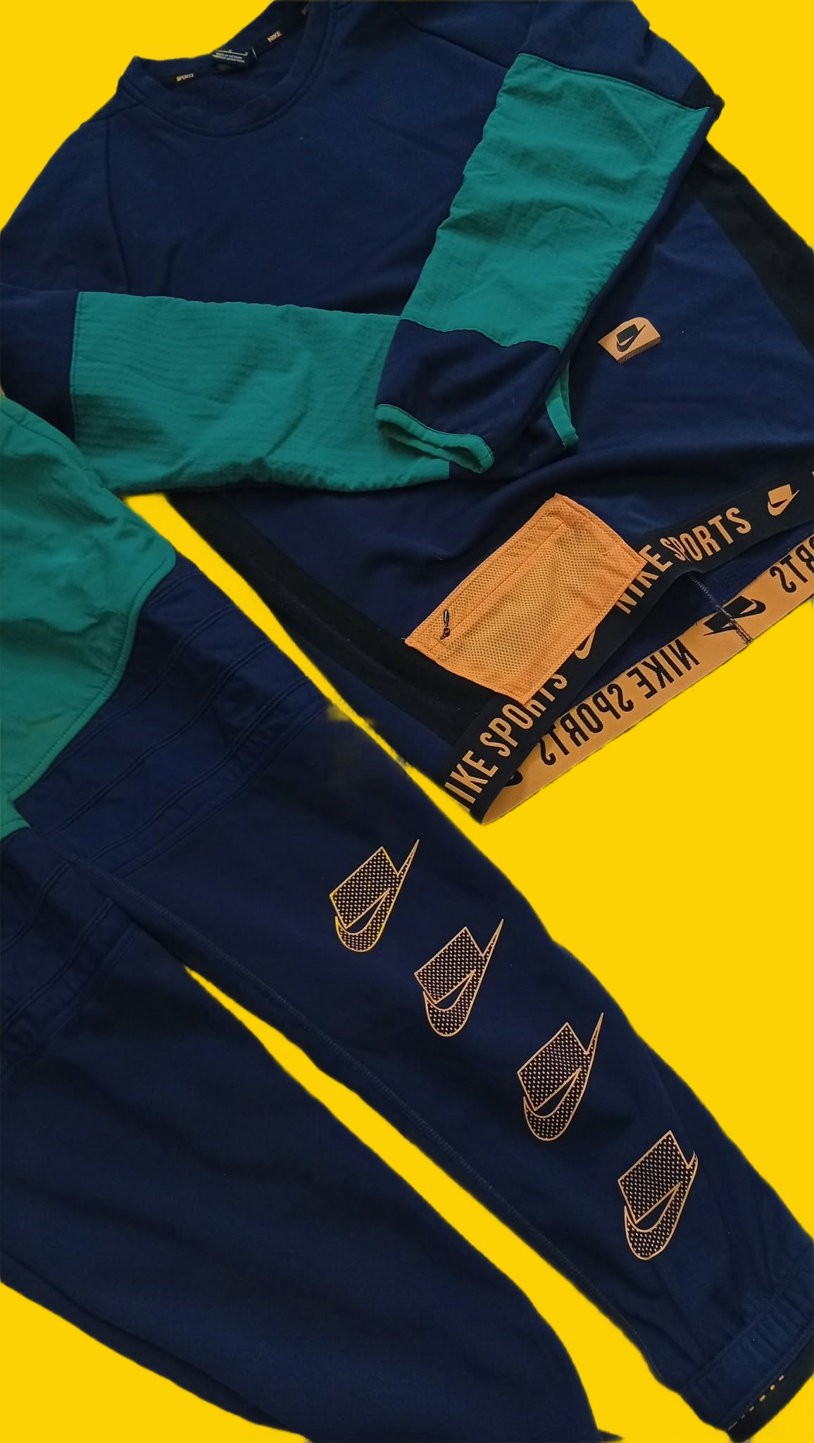 Wild Run Full Tracksuit - Medium/Large